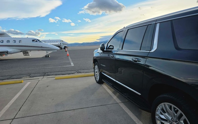 Black luxury SUV in Denver, for Denver Airport to Aspen transfers